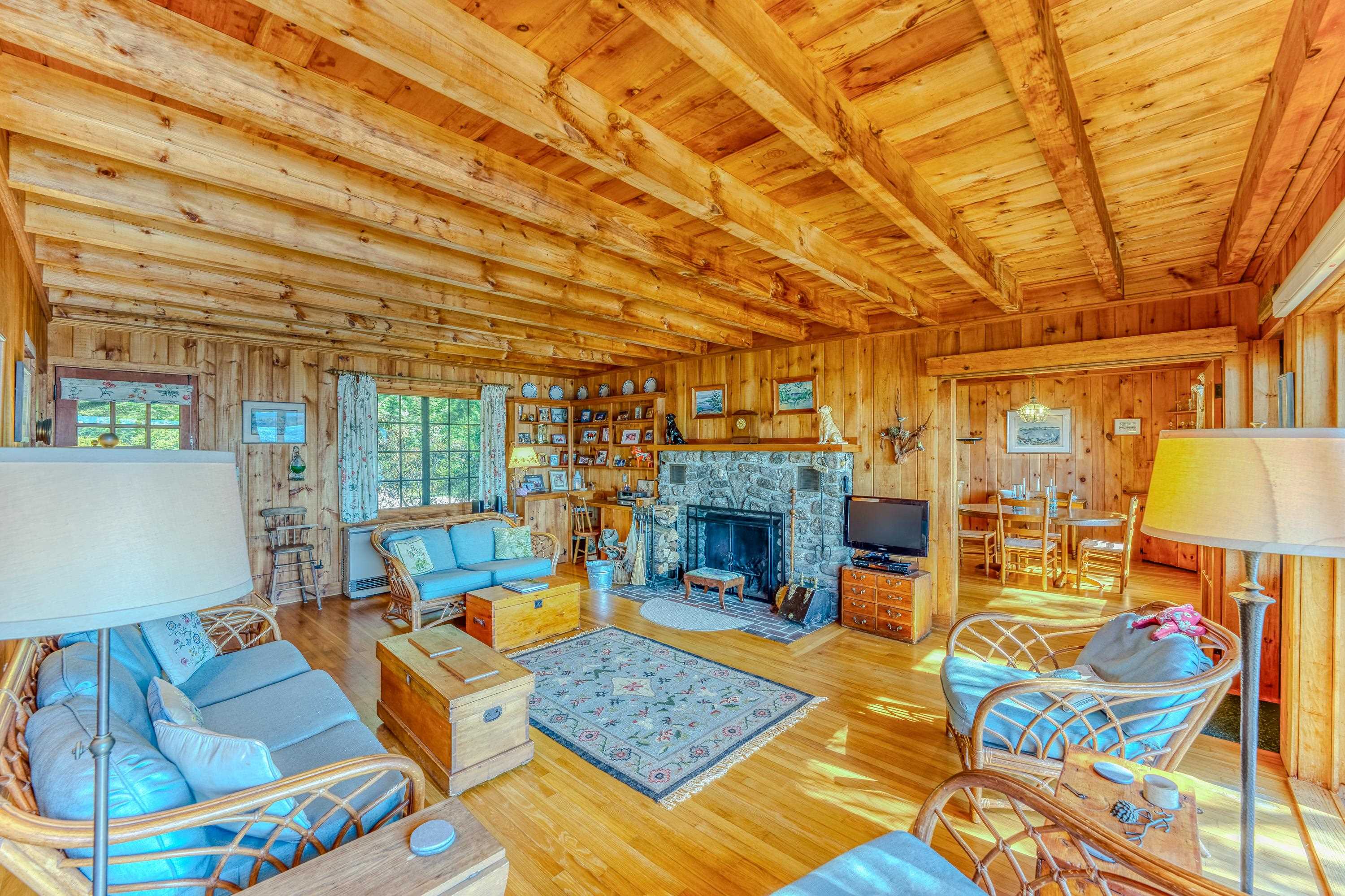156 Mooney Point Road Holderness, NH 03245 - Photo 7 of 38