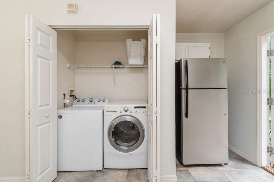 4415 Southwest 34th Street, Unit 204 Gainesville, FL 32608 - Photo 27 of 33 a utility room with dryer and washer
