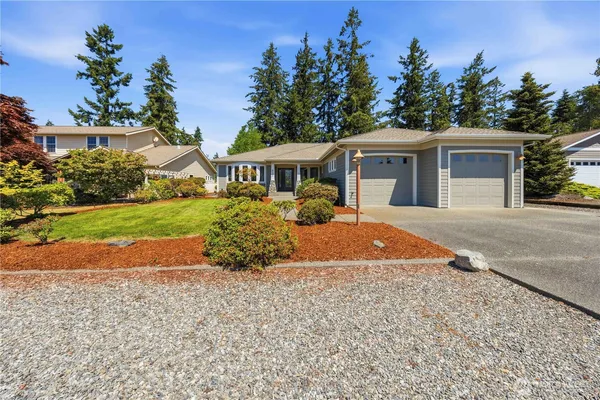 $750,000 | 811 Medsker Road, Sequim, WA 98382
