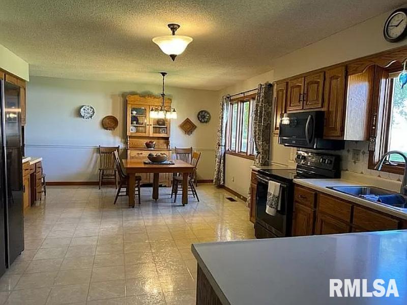 3625 Timothy Road Springfield, IL 62711 - Photo 7 of 20