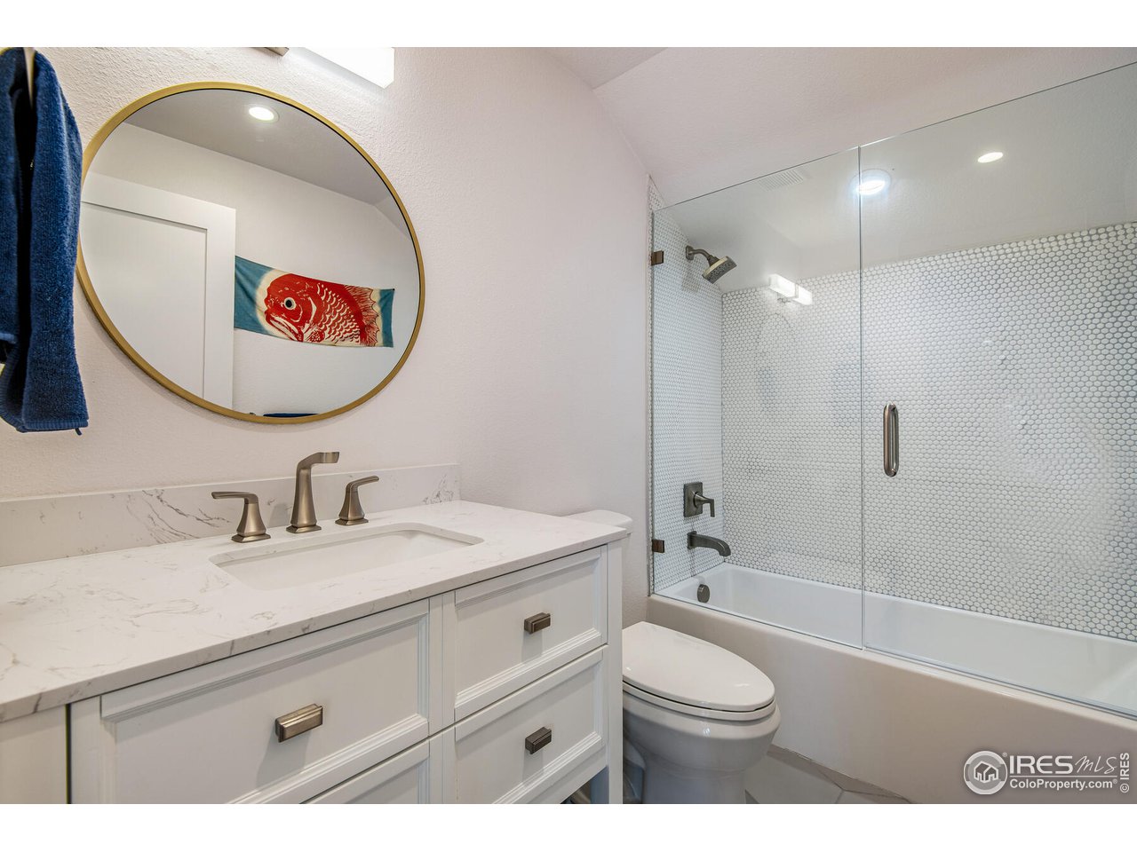 2435 Bluff Street Boulder, CO 80304 - Photo 28 of 33 Upstairs Full Bath