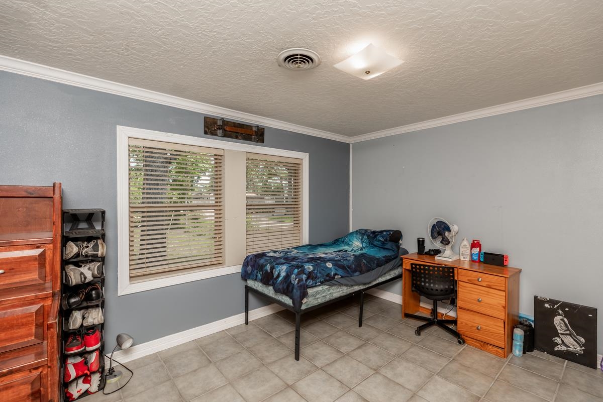 935 Dowlen Road Beaumont, TX 77706 - Photo 32 of 41