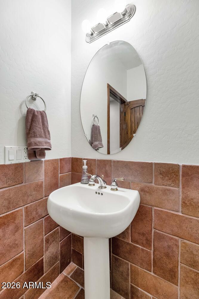 5902 West Gambit Trail Phoenix, AZ 85083 - Photo 37 of 51 1/2 Bath Downstairs