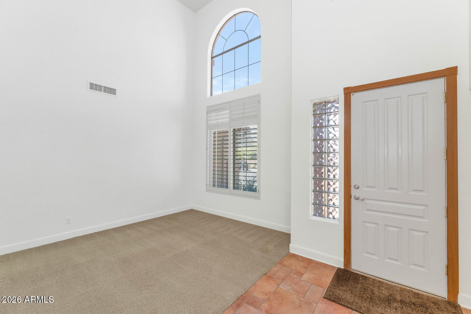 5902 West Gambit Trail Phoenix, AZ 85083 - Photo 9 of 51 5902 W Gambit Trail