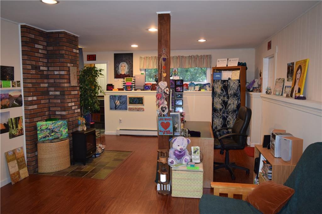 98 Middle Bay Road Brunswick, ME 04011 - Photo 19 of 32 Downstairs office or guest area /...