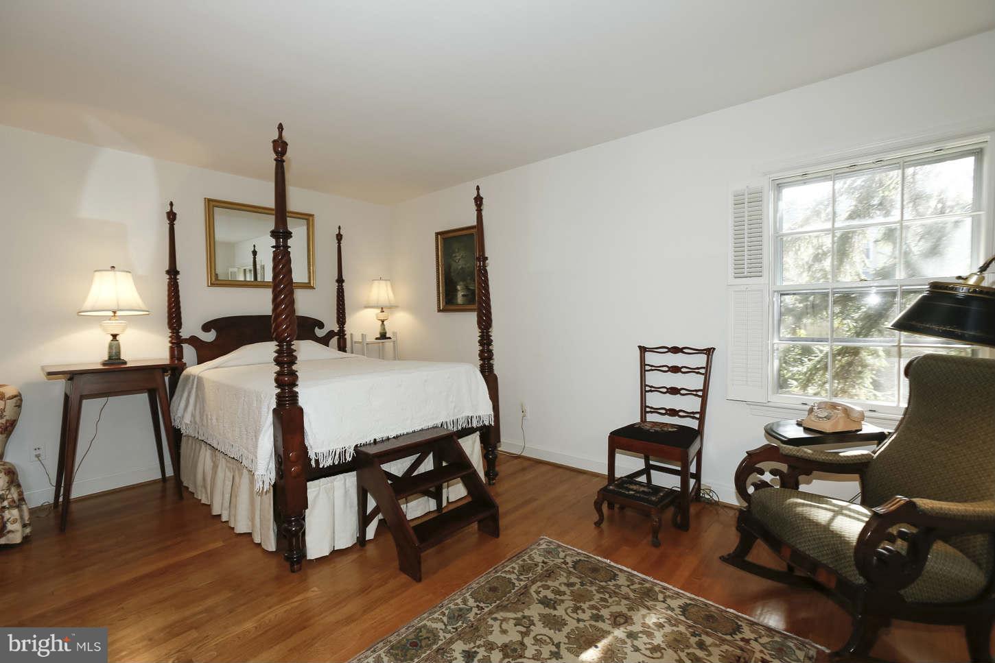 5322 Carvel Road Bethesda, MD 20816 - Photo 12 of 23 Bedroom (Master)