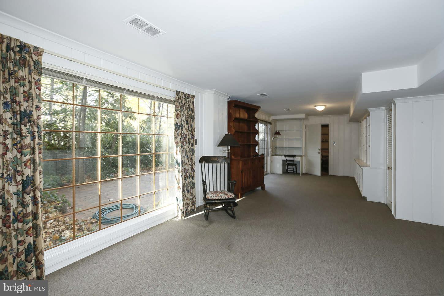 5322 Carvel Road Bethesda, MD 20816 - Photo 19 of 23 Family Room