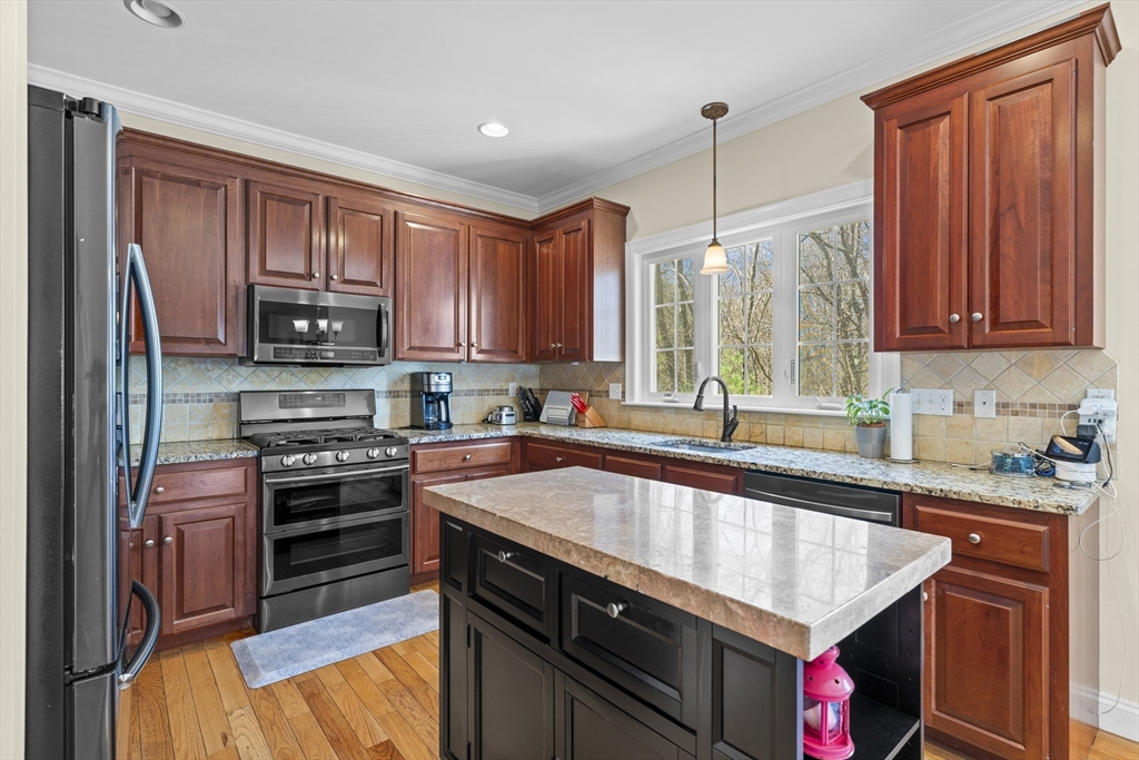 95 Meetinghouse Road, Unit 38 Norfolk, MA 02056 - Photo 9 of 30 Gallery Image 9