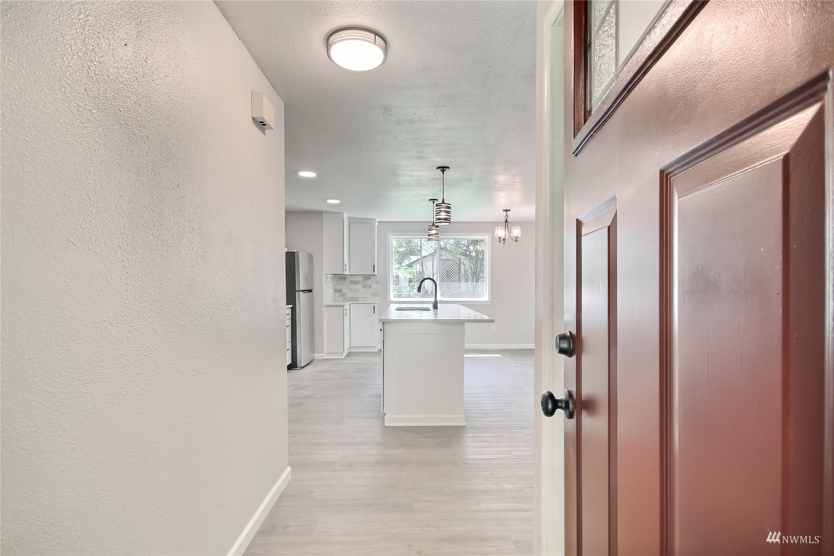 1830 Southeast Vale Road Port Orchard, WA 98366 - Photo 3 of 28 Gallery Image 3