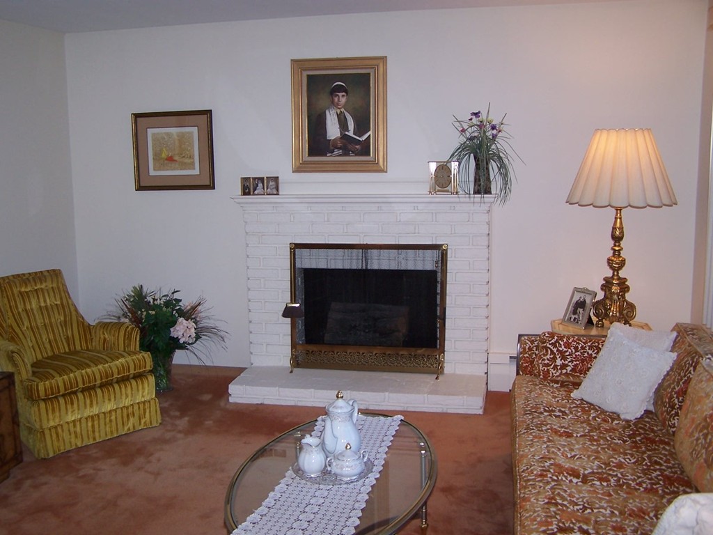 3 Smith Road Randolph, MA 02368 - Photo 6 of 24 Gallery Image 6