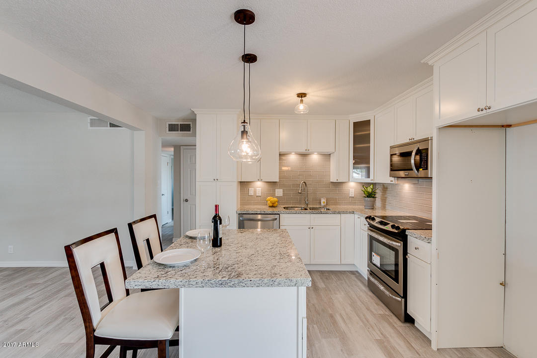 1429 South Roberts Road Tempe, AZ 85281 - Photo 17 of 32 18-Roberts