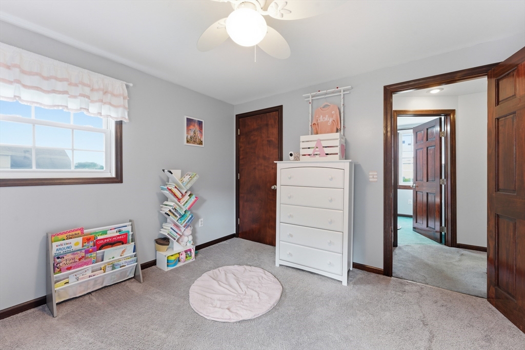 41 Verge Street Springfield, MA 01129 - Photo 17 of 40
