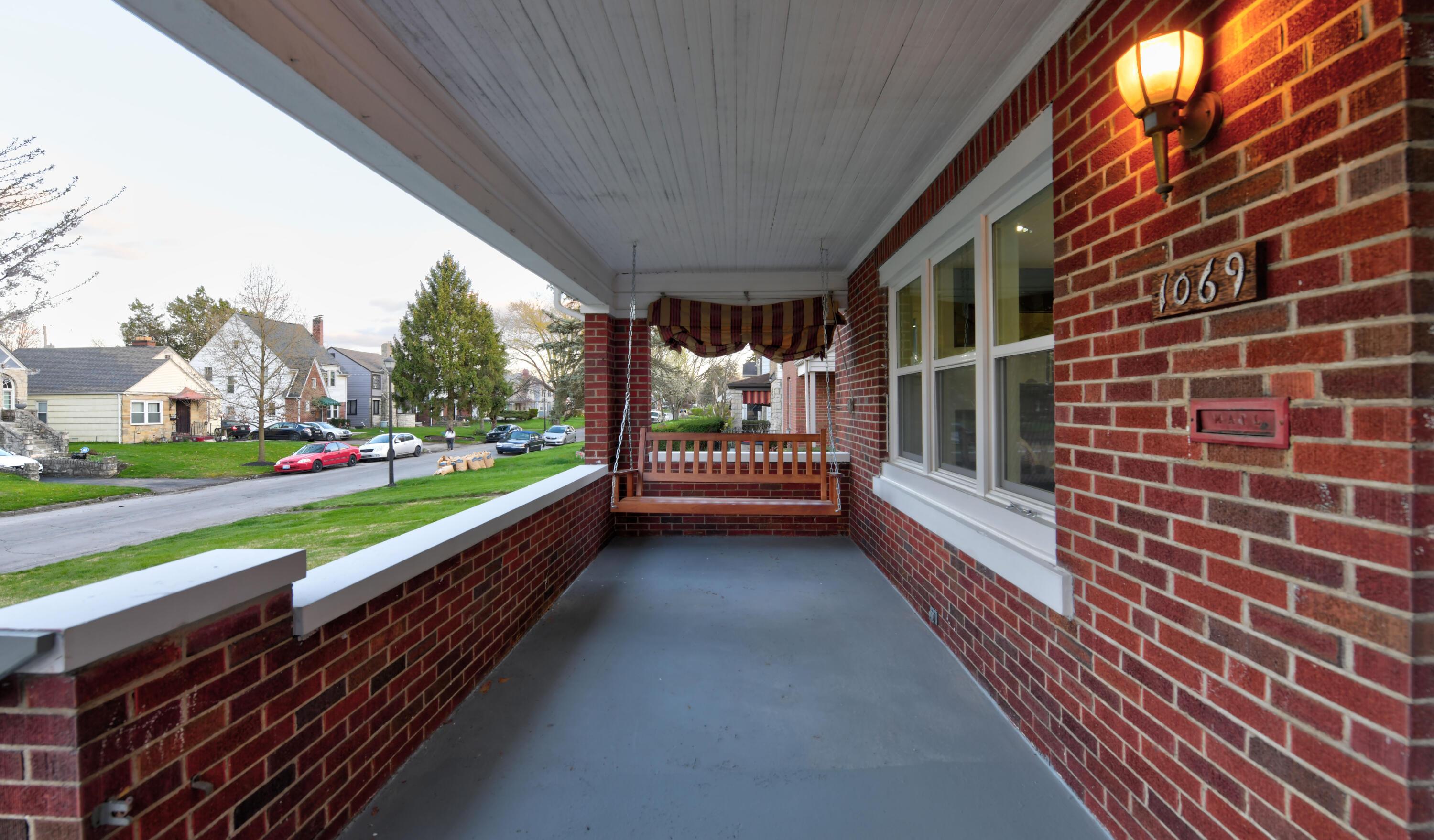 1069 Berkeley Road Columbus, OH 43206 - Photo 4 of 42 Front Porch