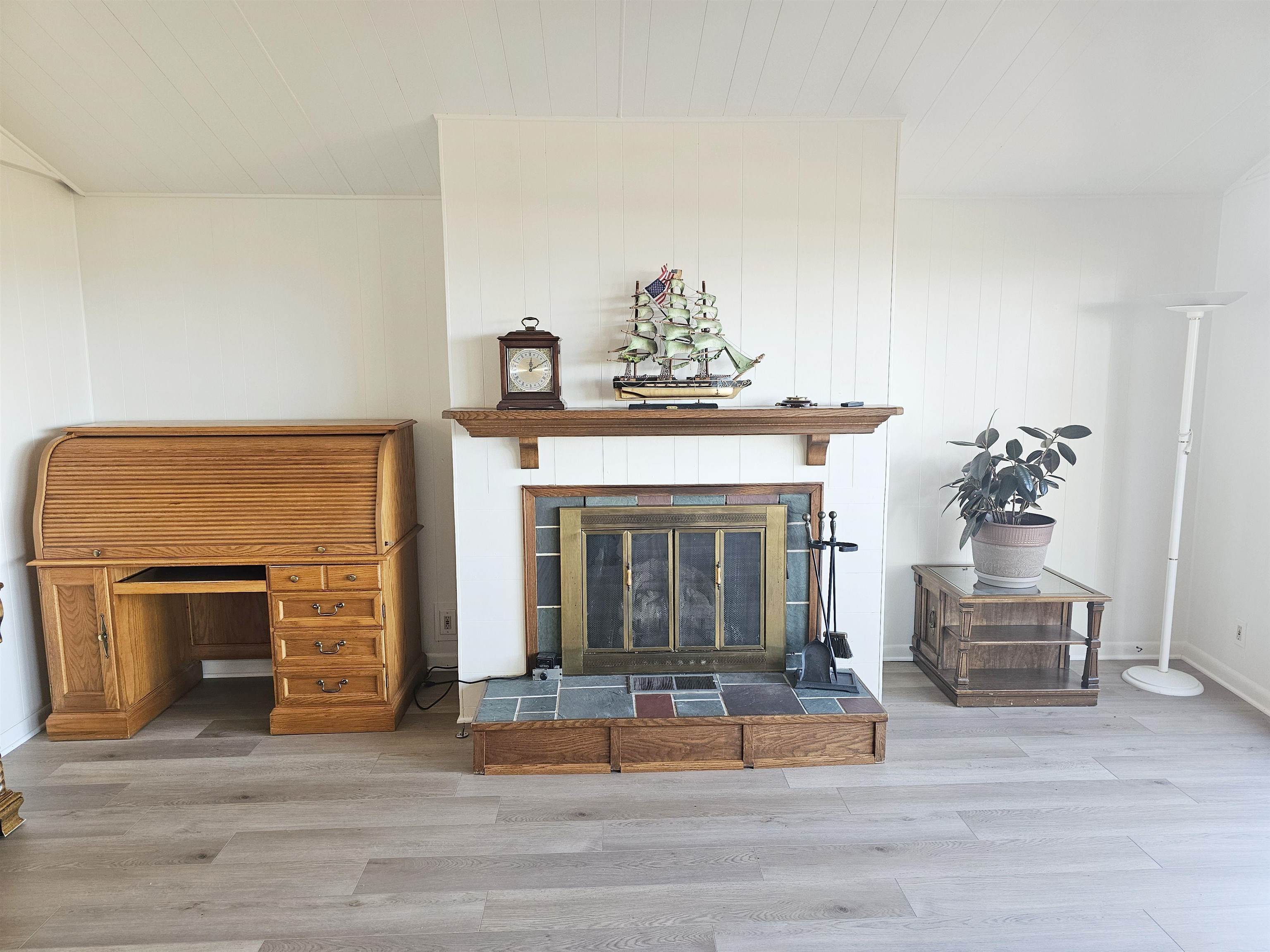 703 Bay Road Bay City, MI 48706 - Photo 5 of 34 Gallery Image 5