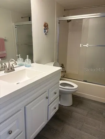 $1,900 | 9860 62nd Avenue North, Unit 1048, St. Petersburg, FL 33708