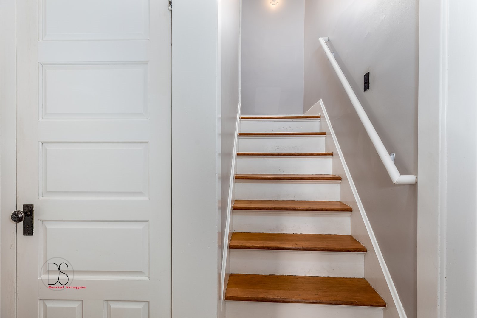 1325 South Main Street Princeton, IL 61356 - Photo 23 of 29 a view of entryway