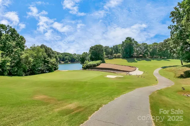 $660,000 | 16 Woodvine Lane, Clover, SC 29710