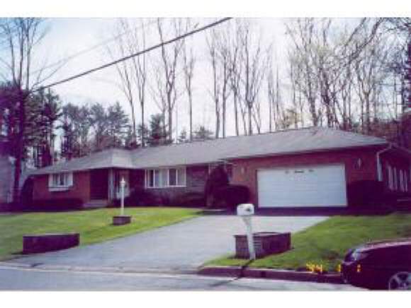 271 Ridgefield Road Endicott, NY 13760 - Photo 1 of 12 Gallery Image 1