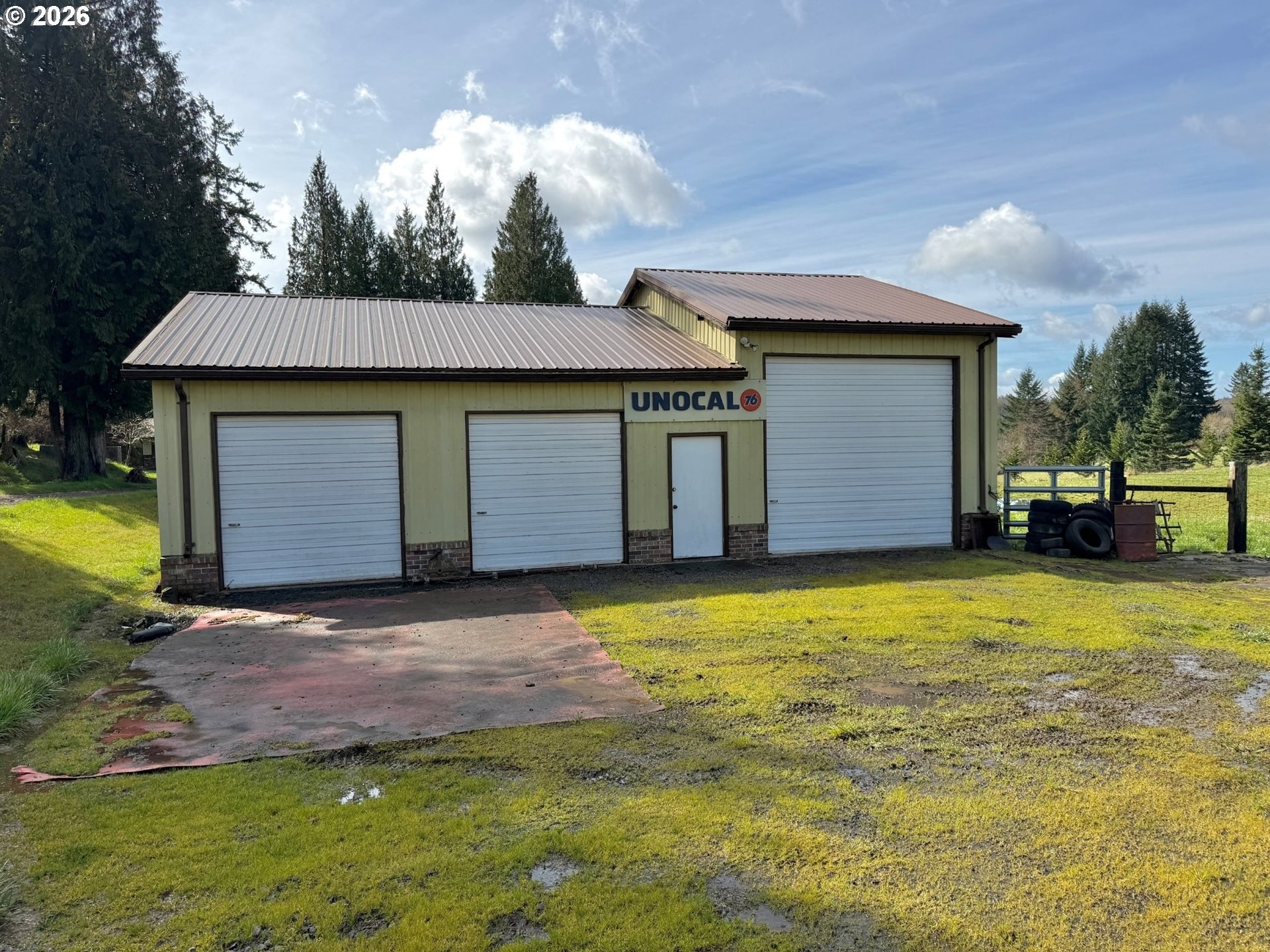 75455 Meserve Road Rainier, OR 97048 - Photo 17 of 36 Bathroom