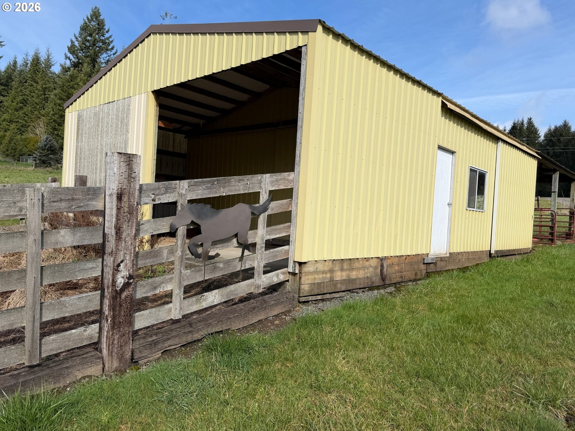75455 Meserve Road Rainier, OR 97048 - Photo 21 of 36 Deck