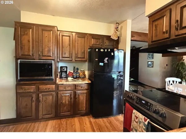 $568,000 | 75455 Meserve Road, Rainier, OR 97048