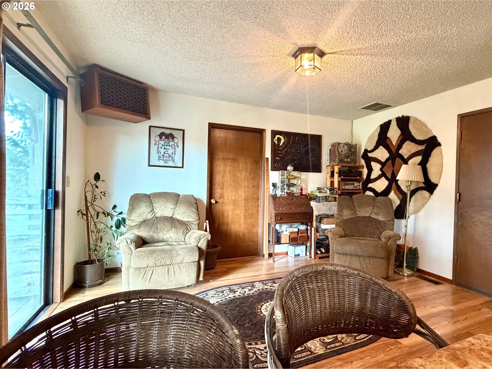 75455 Meserve Road Rainier, OR 97048 - Photo 7 of 36 Kitchen/Dining Room