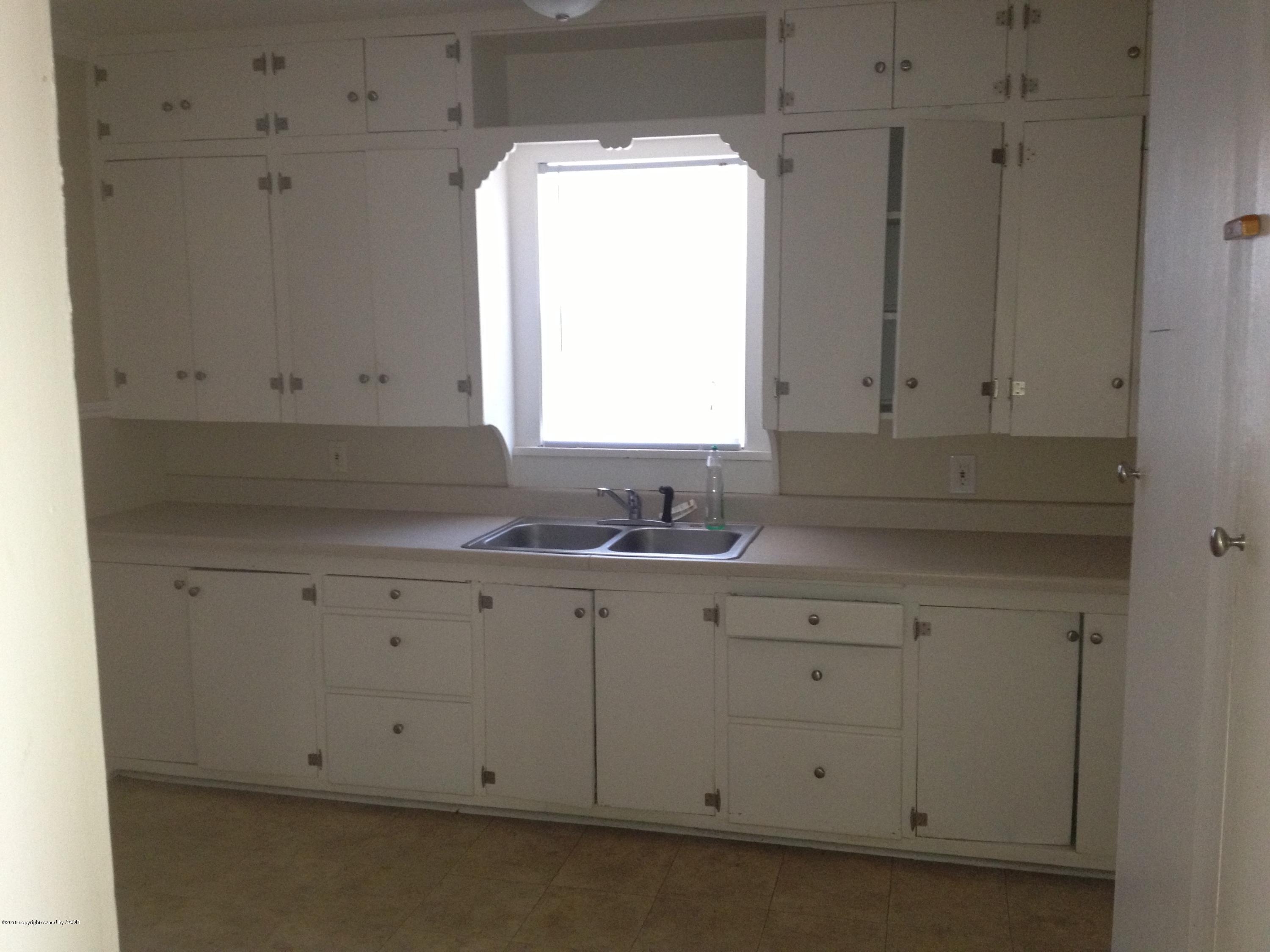 3610 South Taylor Street Amarillo, TX 79110 - Photo 4 of 8 Nov 30, 2012 Misc 088