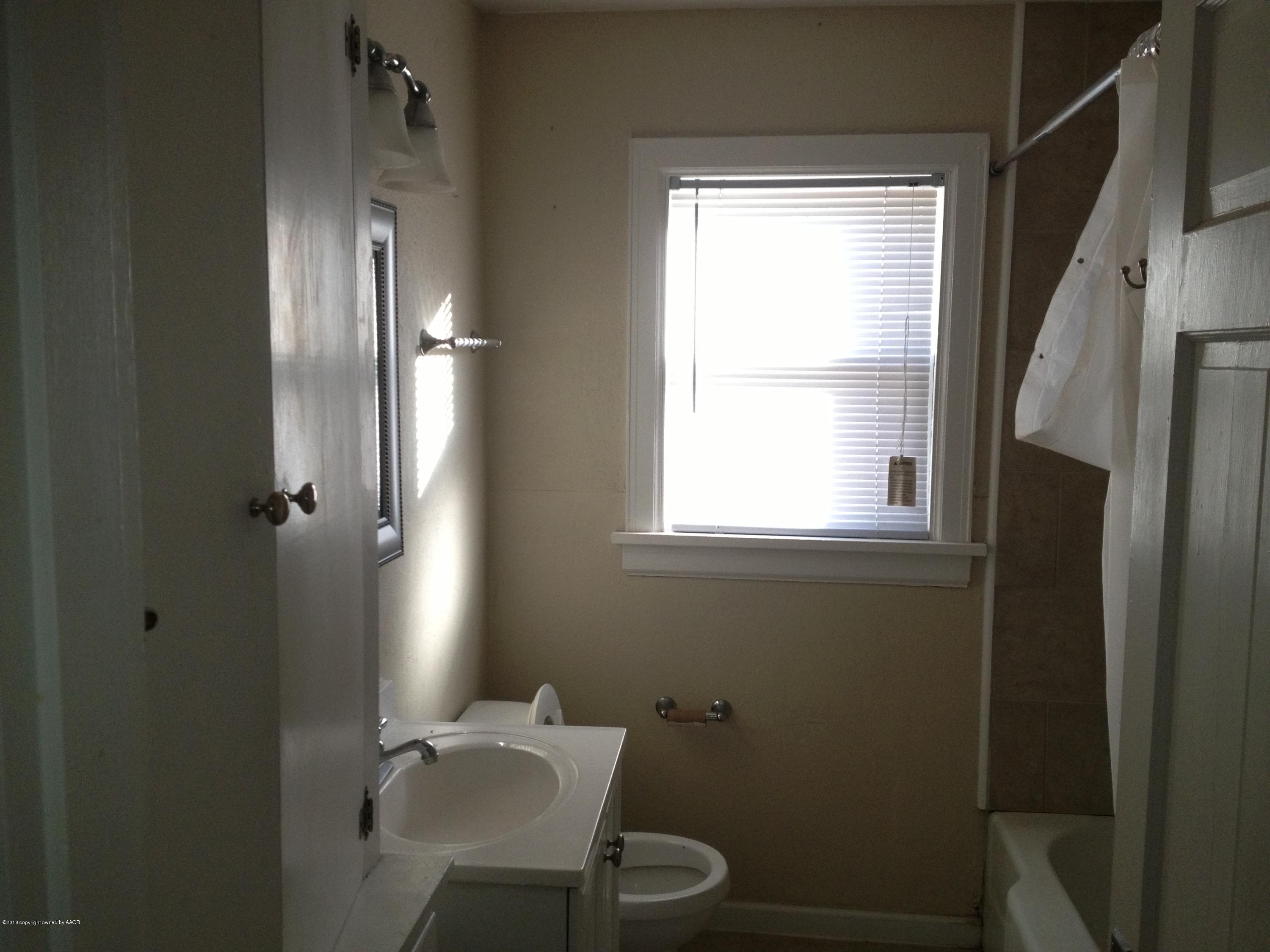 3610 South Taylor Street Amarillo, TX 79110 - Photo 5 of 8 Nov 30, 2012 Misc 089