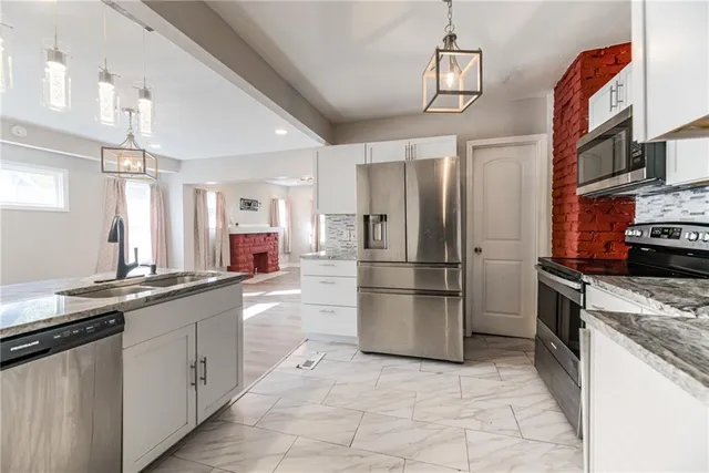 $170,000 | 3335 Bales Avenue, Kansas City, MO 64128