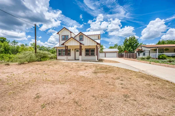 $300,000 | 412 Granite Shoals Drive, Sunrise Beach, TX 78643