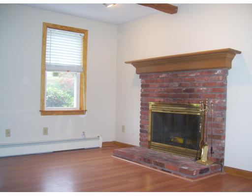 9 Hickory Drive Rutland, MA 01543 - Photo 9 of 13 Gallery Image 9