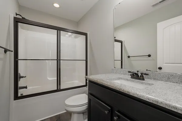 $1,675 | 407 East 3rd Street, Princeton, NC 27569