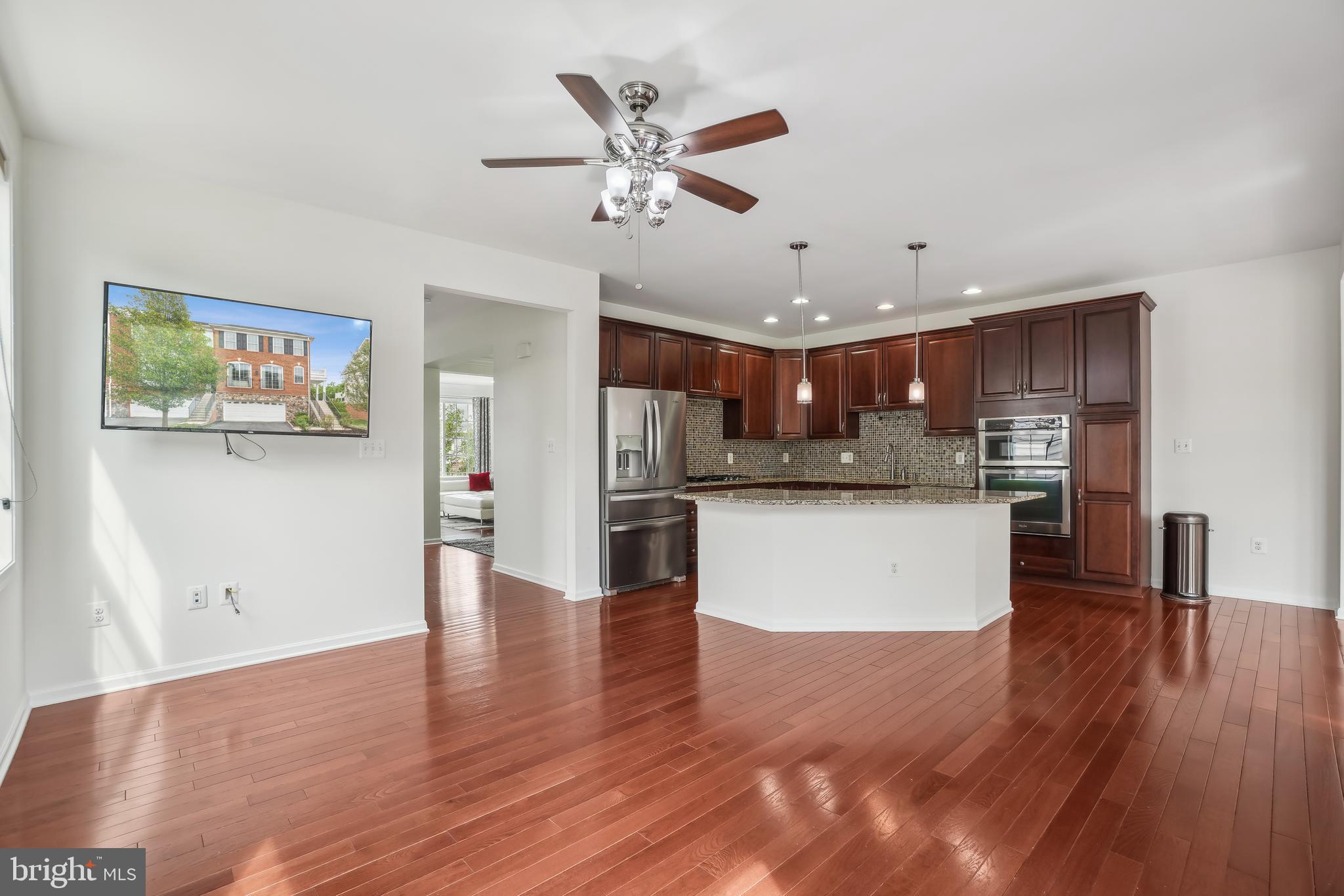 43261 Mitcham Square Ashburn, VA 20148 - Photo 13 of 29