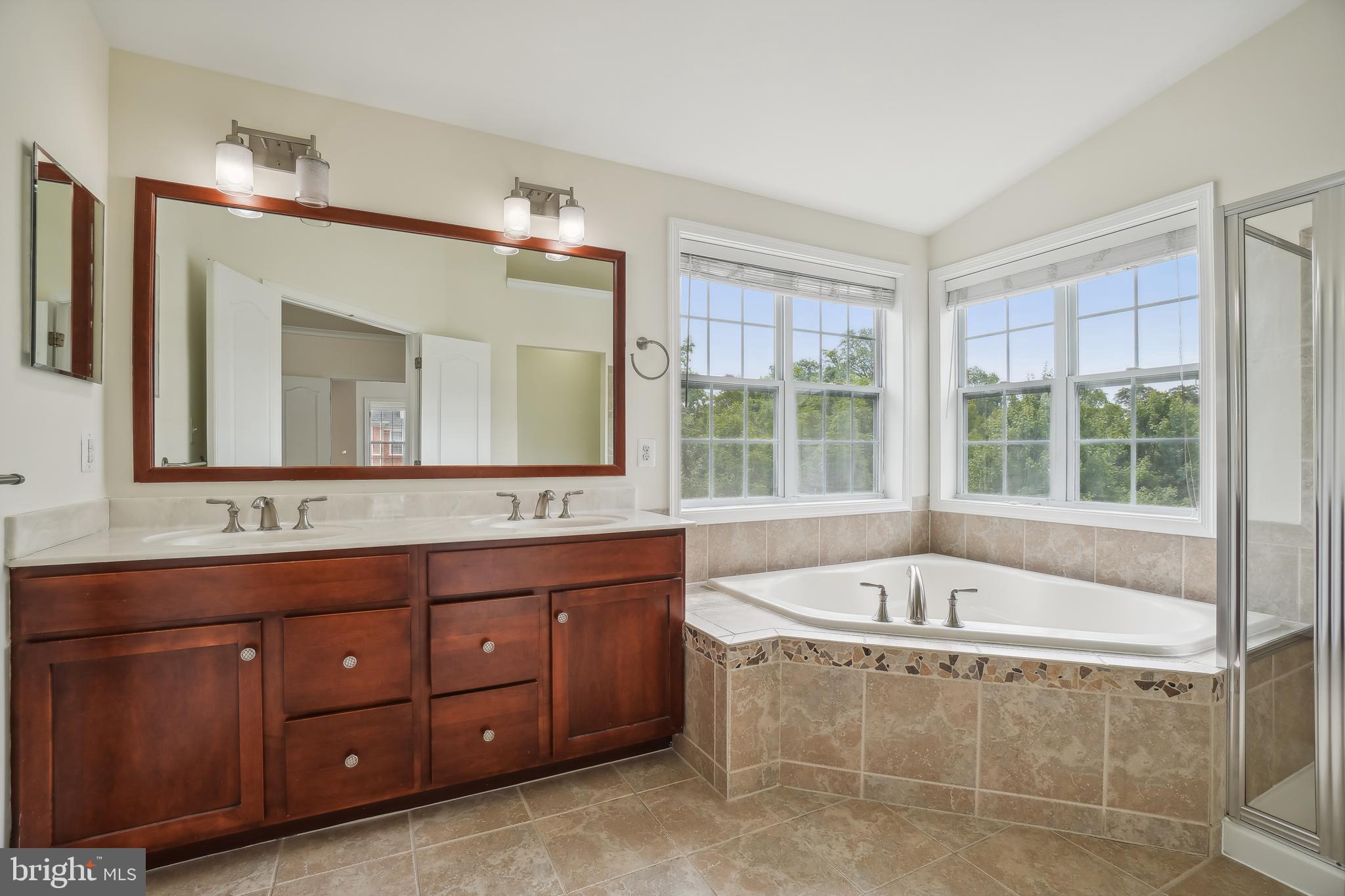 43261 Mitcham Square Ashburn, VA 20148 - Photo 17 of 29