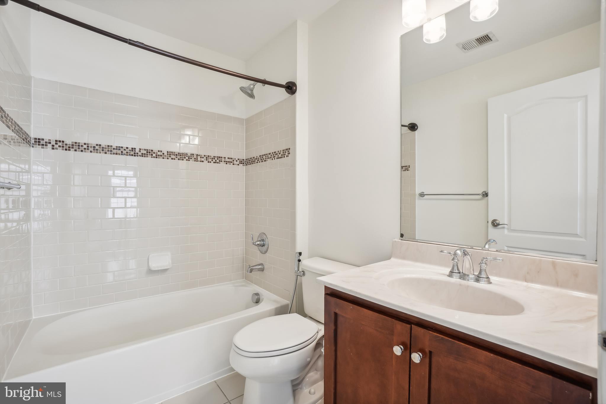 43261 Mitcham Square Ashburn, VA 20148 - Photo 23 of 29