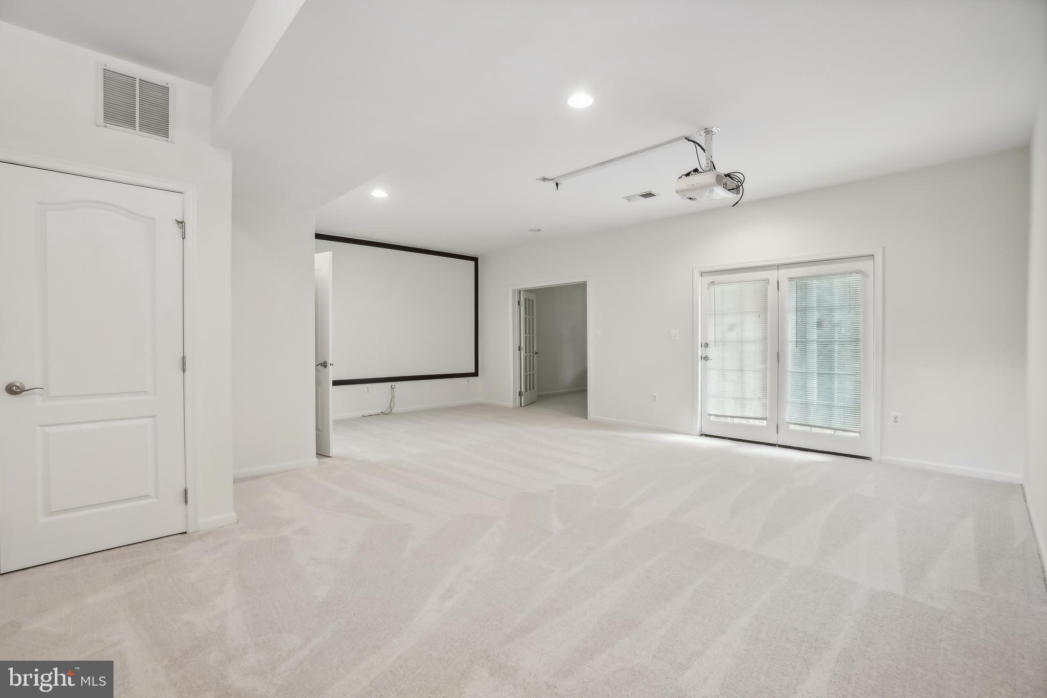 43261 Mitcham Square Ashburn, VA 20148 - Photo 26 of 29