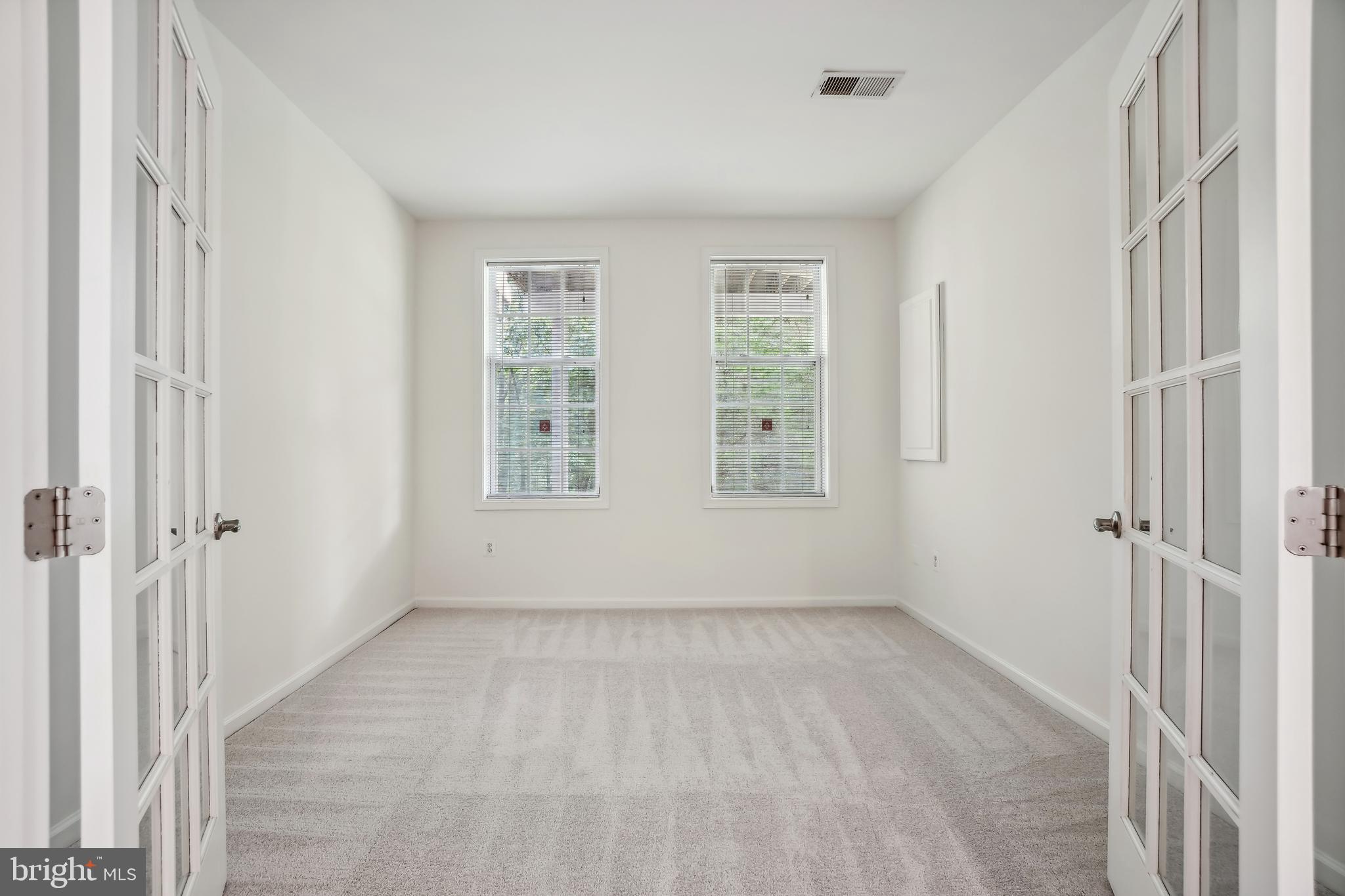 43261 Mitcham Square Ashburn, VA 20148 - Photo 28 of 29