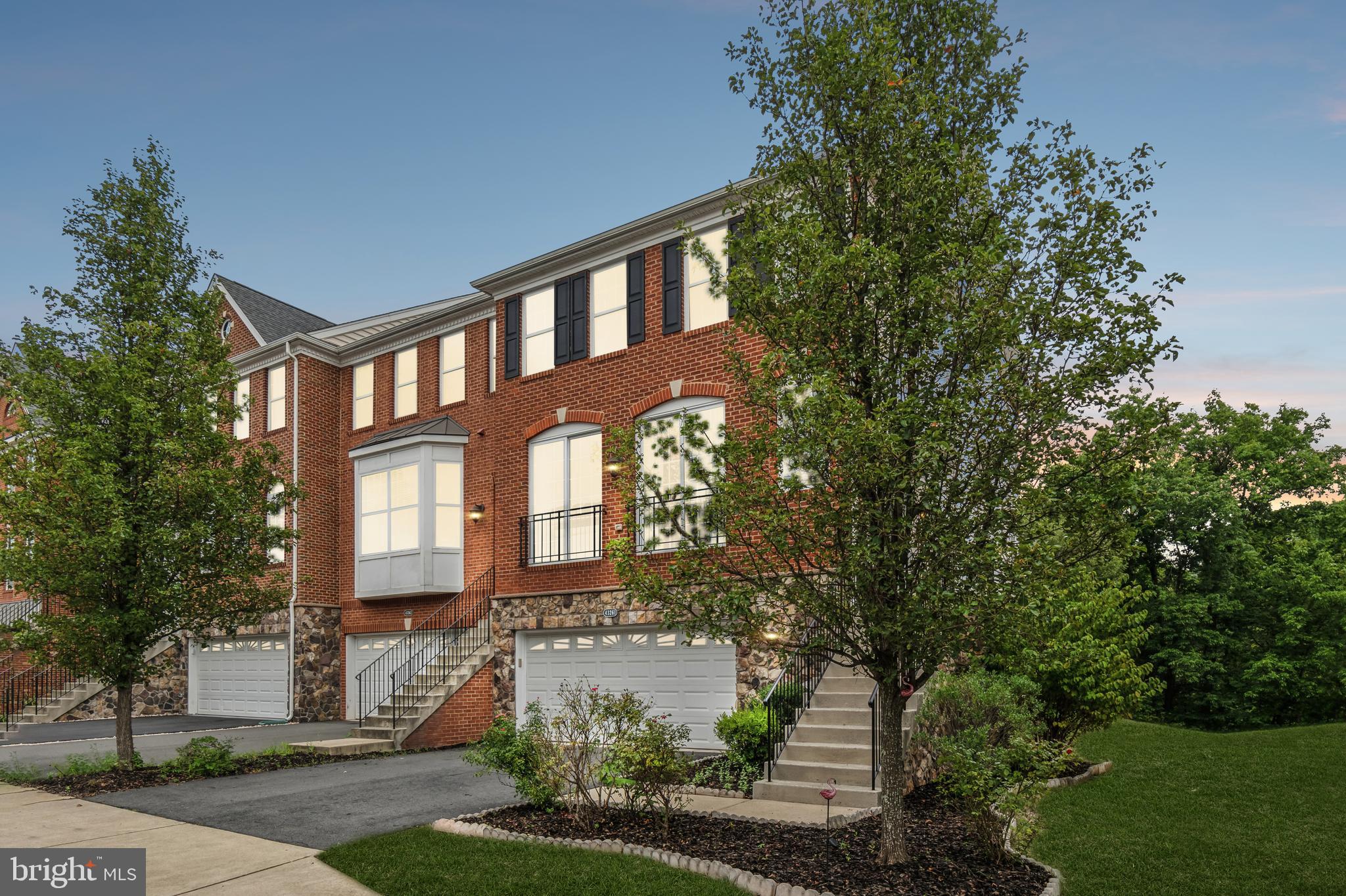 43261 Mitcham Square Ashburn, VA 20148 - Photo 3 of 29