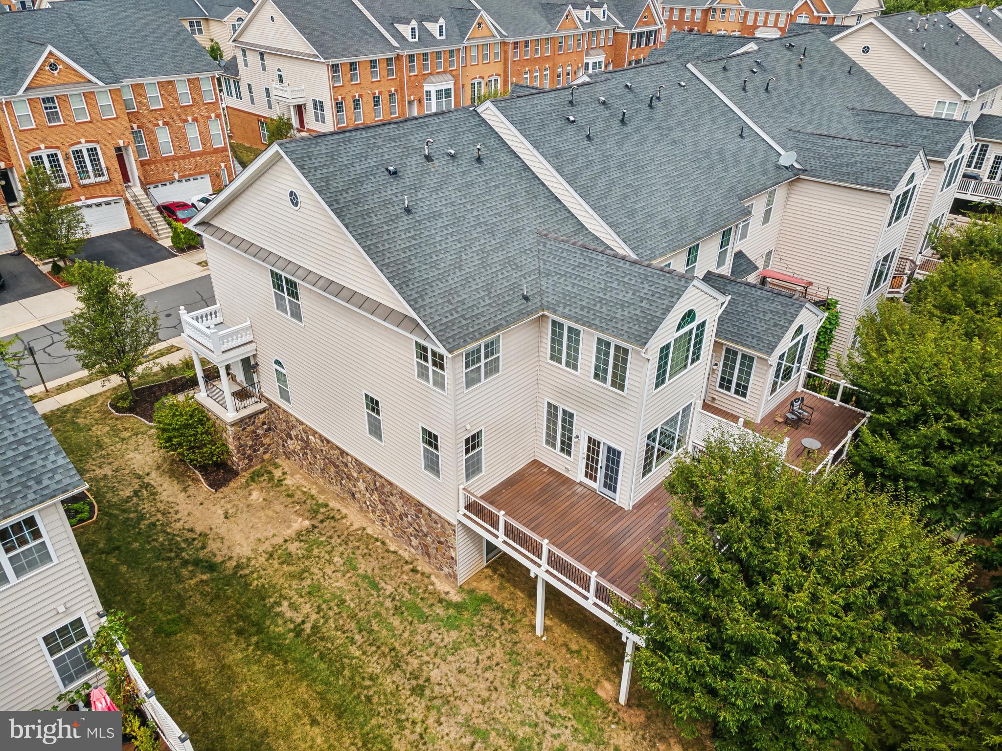 43261 Mitcham Square Ashburn, VA 20148 - Photo 5 of 29