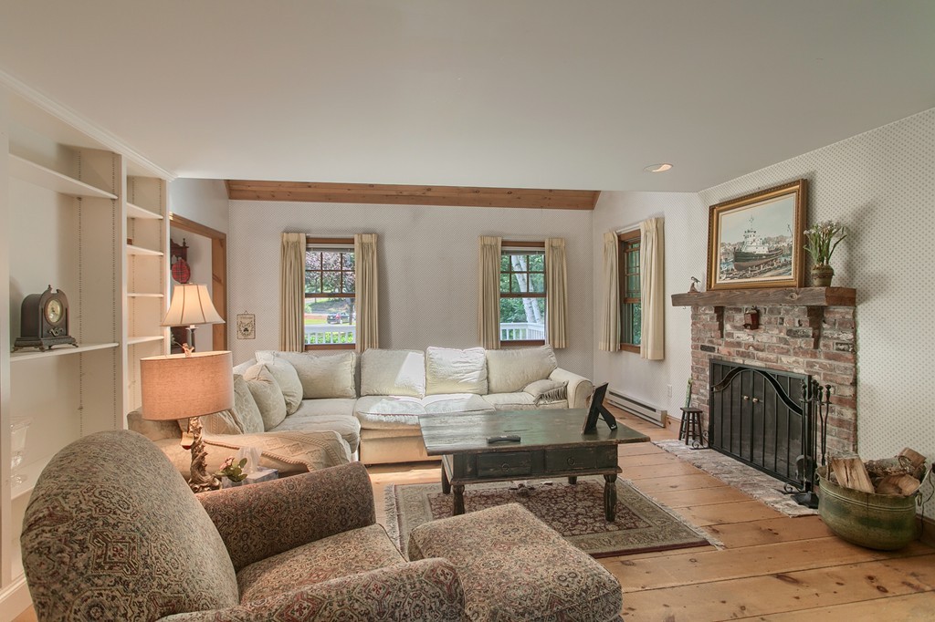 319 Brockelman Road Lancaster, MA 01523 - Photo 11 of 30 Gallery Image 11