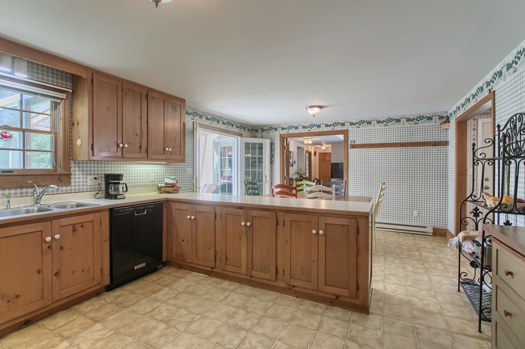 319 Brockelman Road Lancaster, MA 01523 - Photo 13 of 30 Gallery Image 13