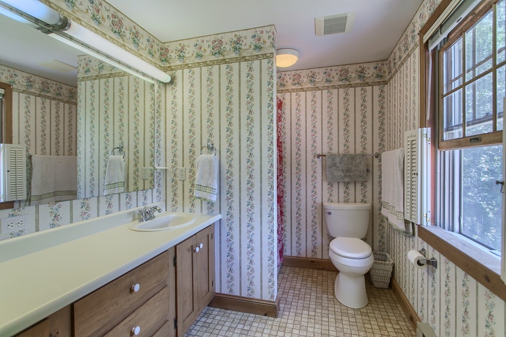 319 Brockelman Road Lancaster, MA 01523 - Photo 20 of 30 Gallery Image 20