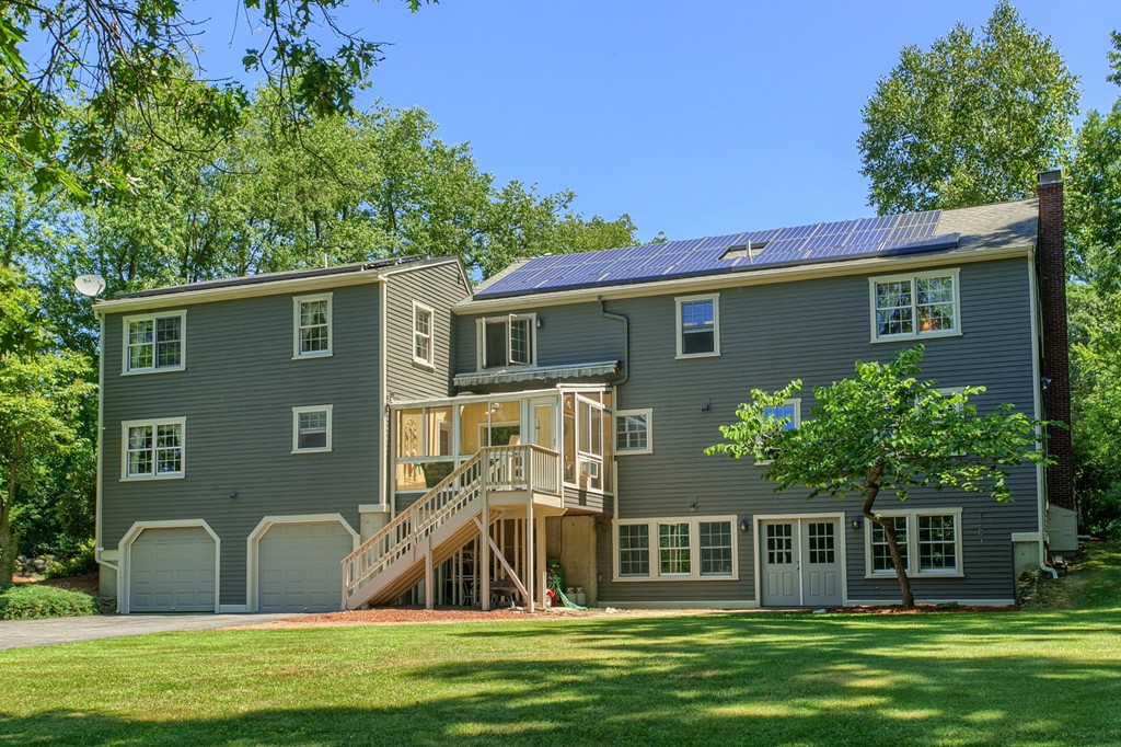 319 Brockelman Road Lancaster, MA 01523 - Photo 2 of 30 Gallery Image 2
