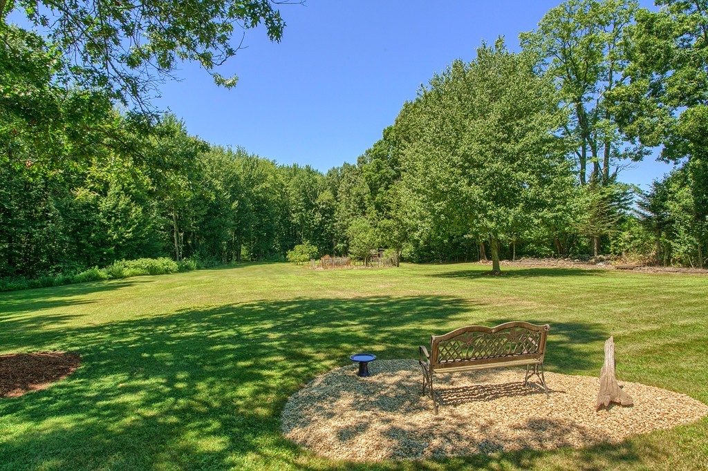 319 Brockelman Road Lancaster, MA 01523 - Photo 5 of 30 Gallery Image 5