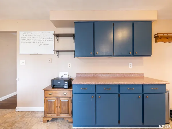 $220,000 | 300 Daniel Parkway, Washington, IL 61571