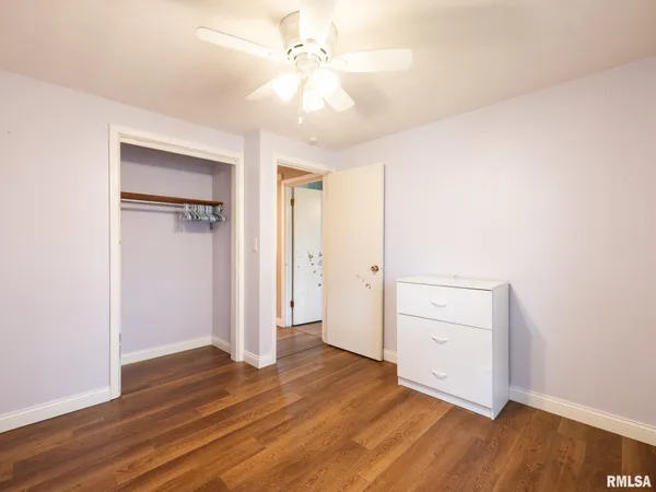 $220,000 | 300 Daniel Parkway, Washington, IL 61571