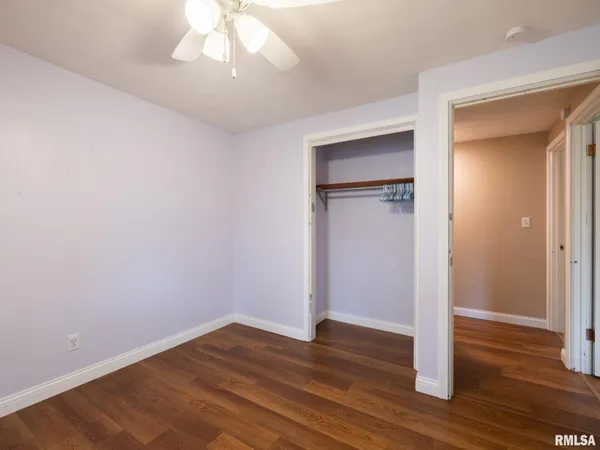 $220,000 | 300 Daniel Parkway, Washington, IL 61571