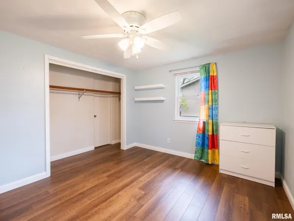 $220,000 | 300 Daniel Parkway, Washington, IL 61571