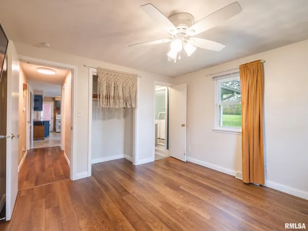 $220,000 | 300 Daniel Parkway, Washington, IL 61571