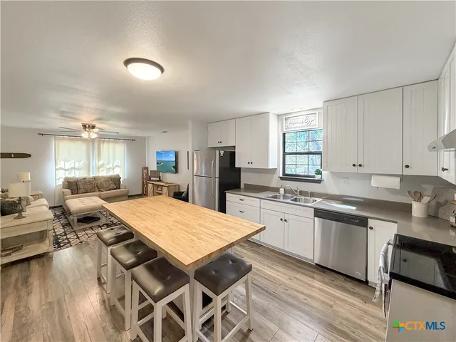 $324,000 | 1647 Westview Ct Drive, Canyon Lake, TX 78133